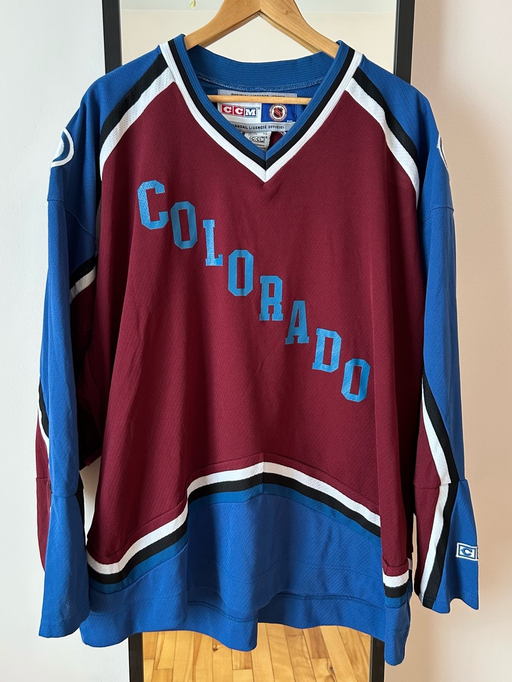 Vintage 90s Y2K Colorado Avalanche 🏒 CCM hockey jersey NHL Air Knit Maska